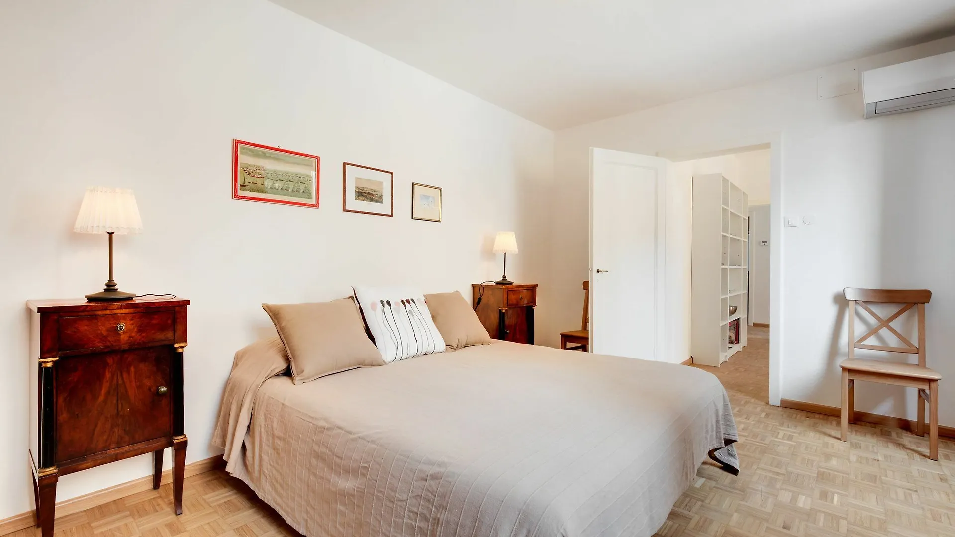 Santo Stefano Accademia Apartment Venice Italy