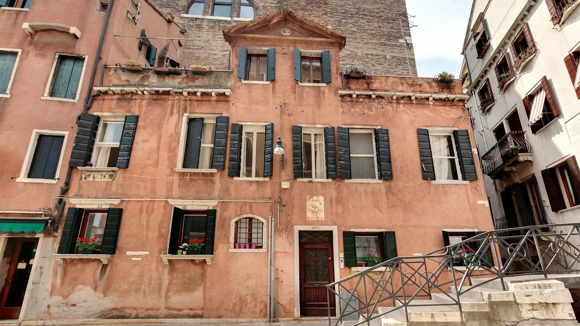 Santo Stefano Accademia Apartment Venice