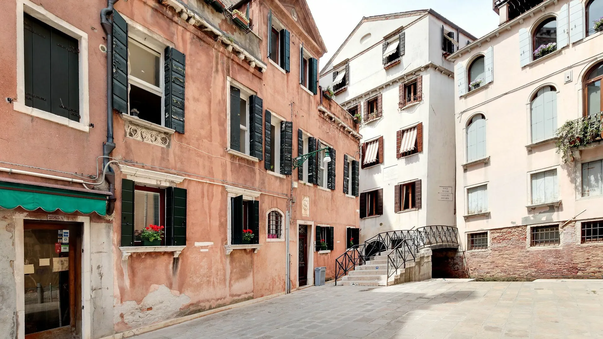 Santo Stefano Accademia Apartment Venice