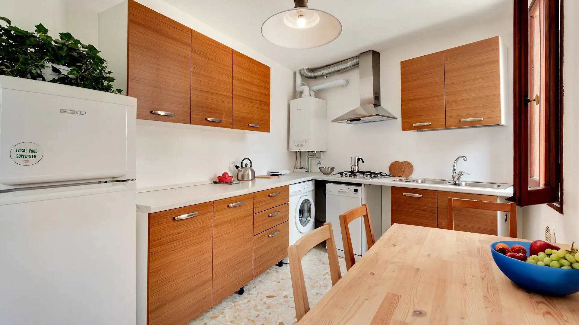 Santo Stefano Accademia Apartment Venice 0*,
