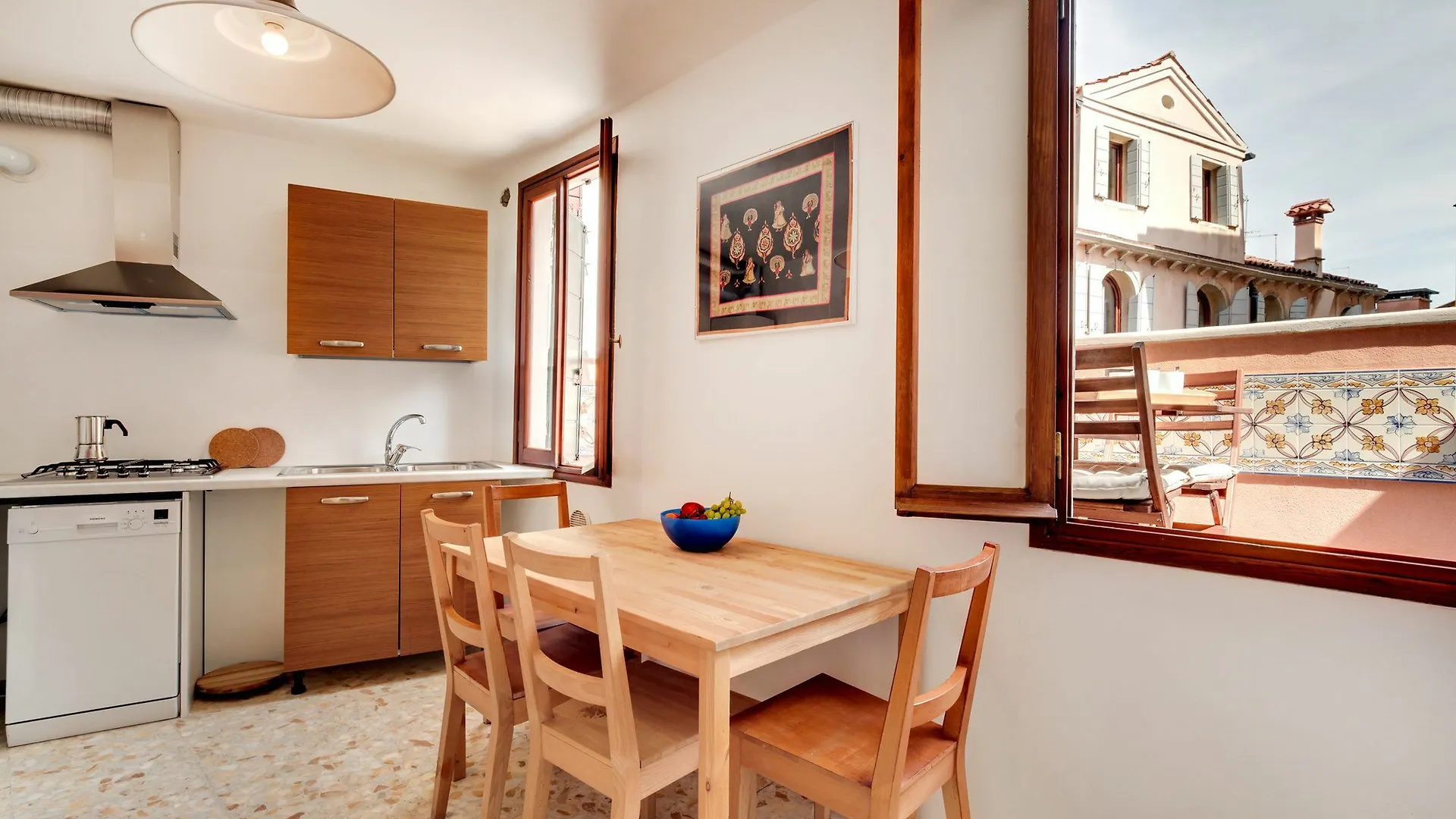 Santo Stefano Accademia Apartment Venice Italy